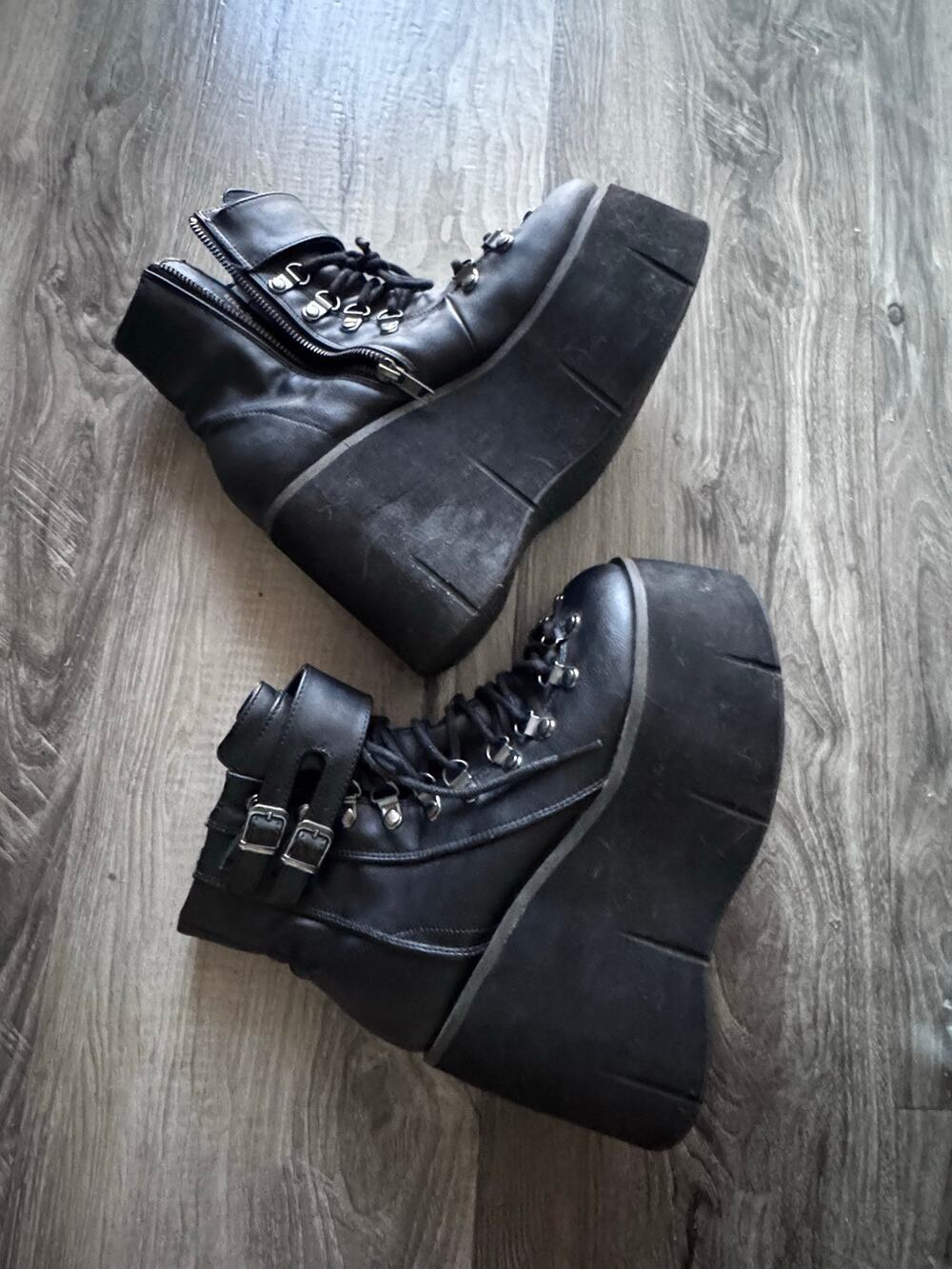 Demonia Kera-21 Black Platform Ankle Boots Vegan Leather Size 9 Goth Punk